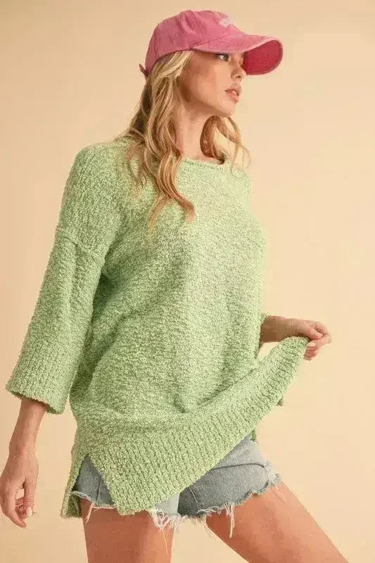 Pull à ourlet côtelé – Pull à col rond fendu sur le côté | Femstylo