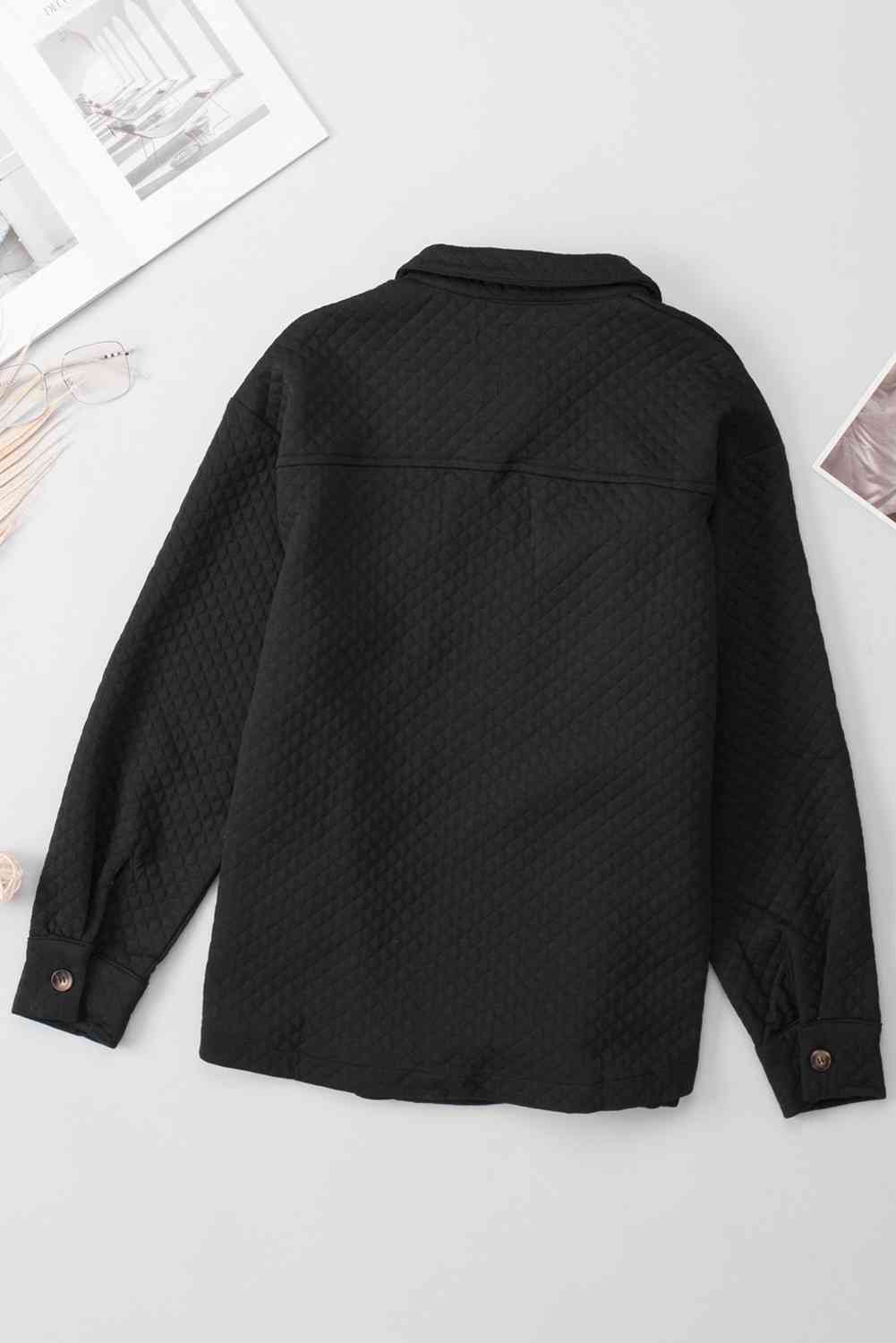 Veste boutonnée à col confortable, légère, de conception classique avec poches