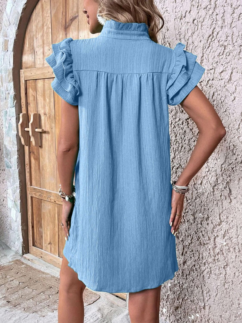 Mini-robe élégante à volants et manches courtes Robe d'été fluide et féminine