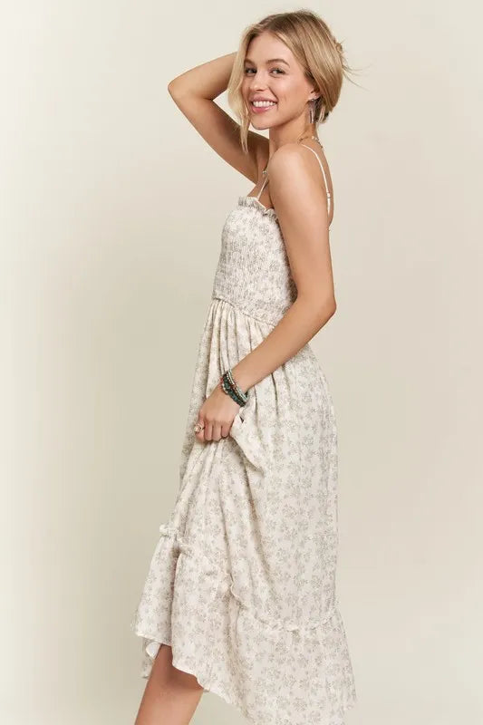 Robe caraco froncée à imprimé floral et ourlet volanté pour femme – Robe caraco fluide froncée à imprimé floral d'inspiration bohème avec ourlet volanté et ludique