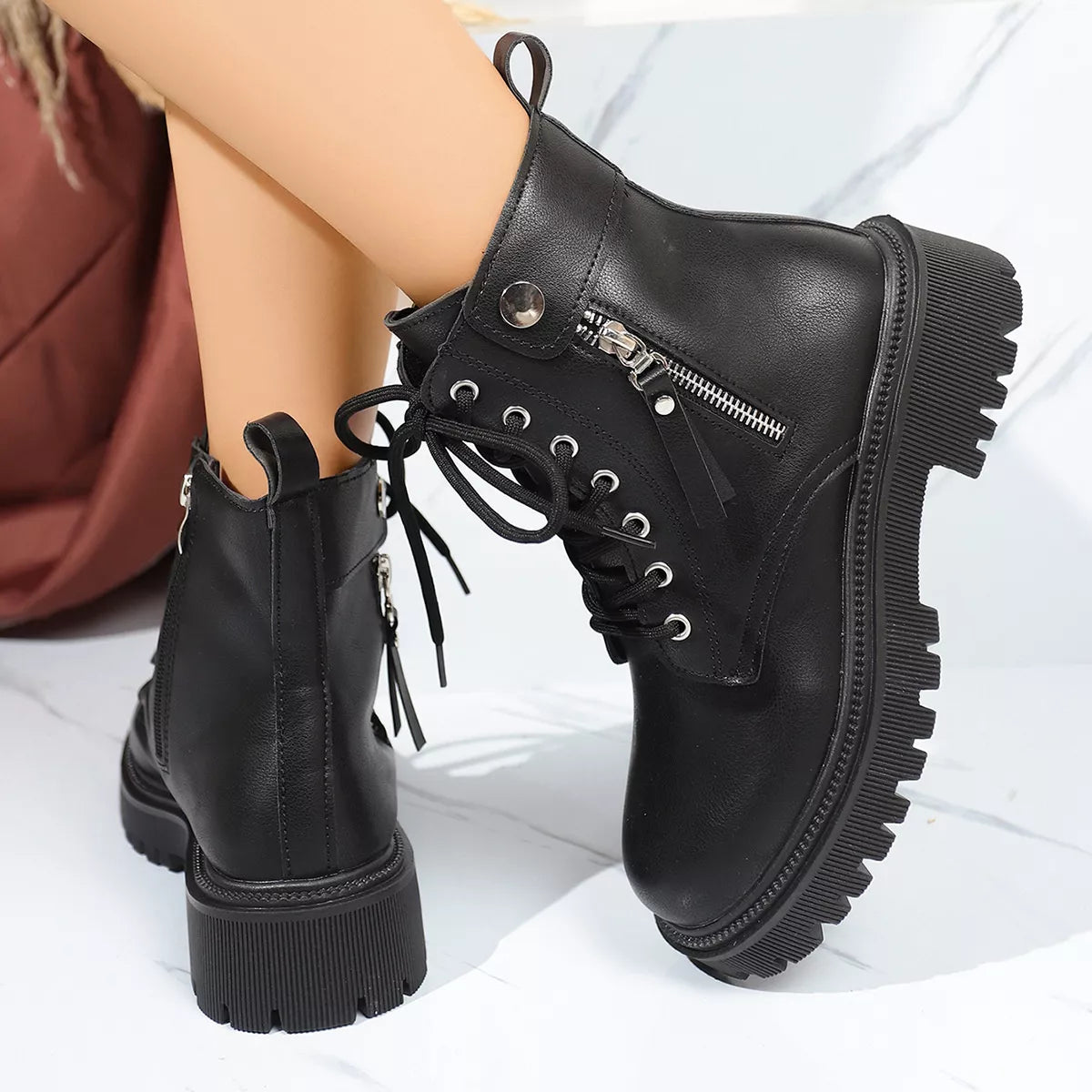 Bottes à talons carrés et bout rond avec talon confortable