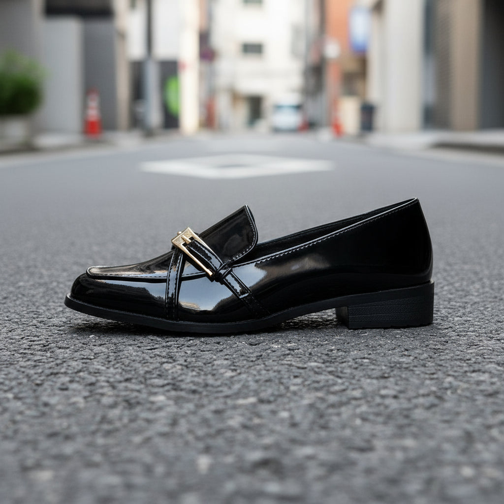 Chaussures vernies carrées pour femmes