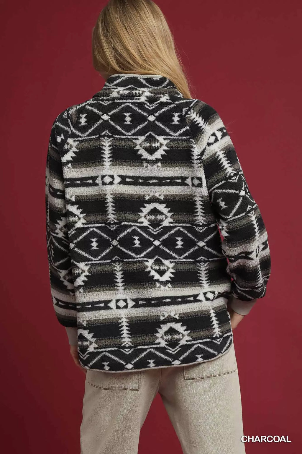 Pull en sherpa imprimé aztèque Umgee