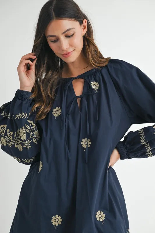 Mini-robe paysanne brodée à manches longues pour femme – Mini-robe brodée, robe paysanne à manches longues, robe bohème, robe paysanne décontractée, robe élégance intemporelle