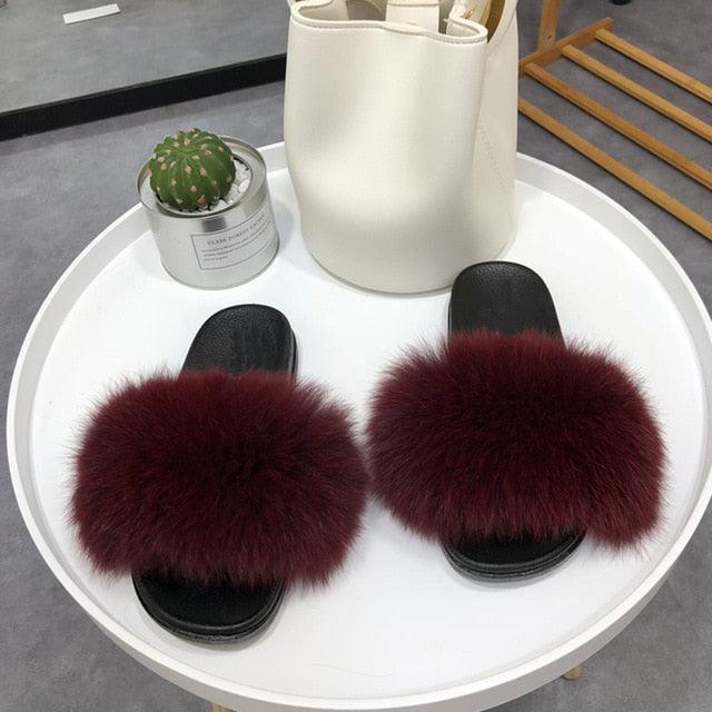 Pantoufles en Fourrure de Renard Tendance Femmes Confort Moelleux Chaussures Plates d'Été Douces Claquettes d'Intérieur Sandales Élégantes Légères Pantoufles de Maison à Bande Pelucheuse à Enfiler Bout Ouvert