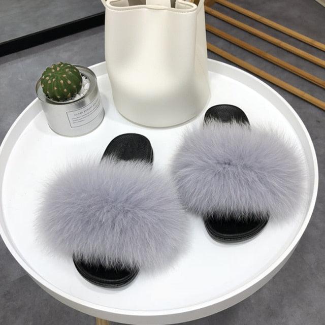 Pantoufles en Fourrure de Renard Tendance Femmes Confort Moelleux Chaussures Plates d'Été Douces Claquettes d'Intérieur Sandales Élégantes Légères Pantoufles de Maison à Bande Pelucheuse à Enfiler Bout Ouvert