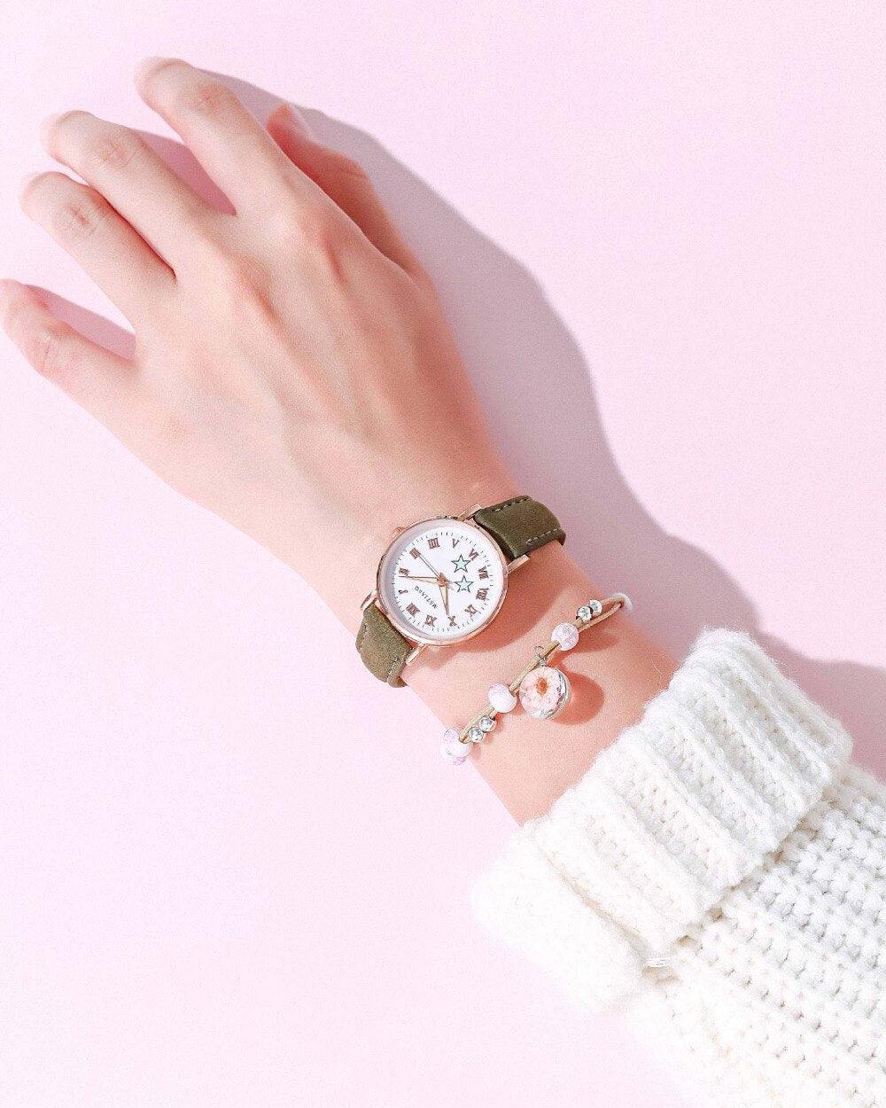 Montres à quartz Fashion Girls - Ensemble bracelet, montre à cadran lumineux, montre-bracelet décontractée en cuir pour femmes, bracelet en cuir fin, montre à quartz analogique décontractée minimaliste et simple.