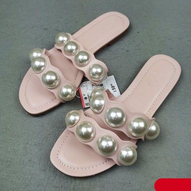 Chaussures de fête mode, sandales plates avec perles pour femmes, tongs décontractées de plage, chaussons plats, sandales plates habillées avec perles, sandales d'été à enfiler, chaussures de mariée de plage