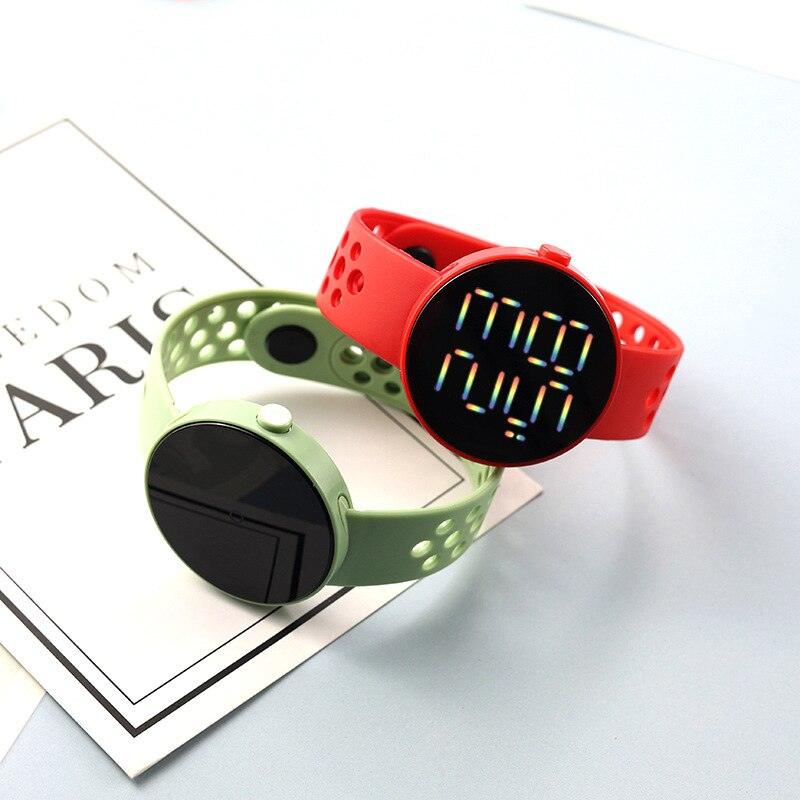 Montre En Silicone Tendance Pour Enfants, Montre-Bracelet Électronique De Sport À Écran Tactile LED, Montre De Sport Numérique Ultra-Mince Pour Garçons Et Filles, Montre-Bracelet Tendance En Acier Inoxydable Pour Hommes Et Femmes