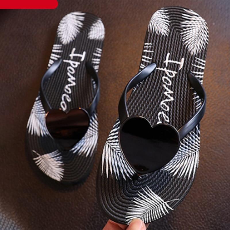 Tongs d'été pour femmes - Chaussons pour femmes - Sandales plates légères et souples pour femmes - Antidérapantes - Pour la plage, la piscine, la salle de bain