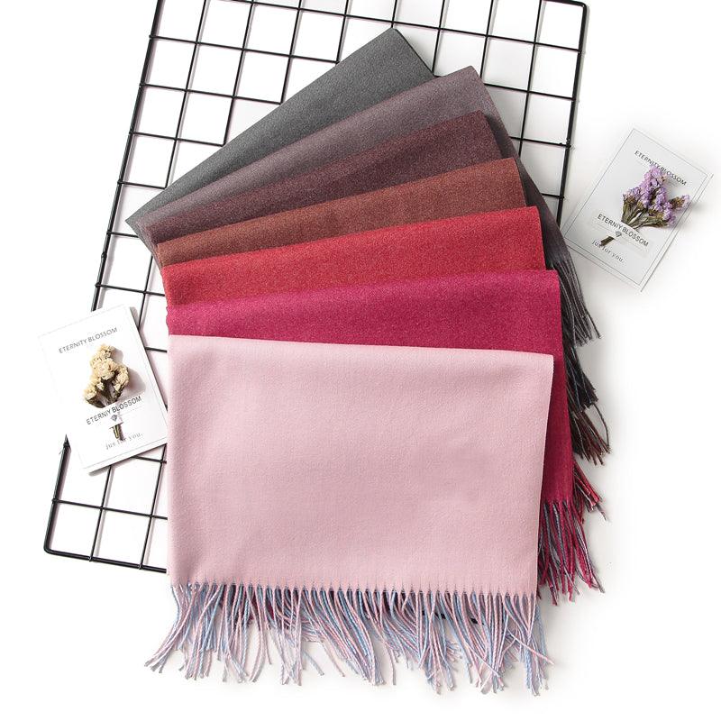 Écharpe d'hiver unie douce en cachemire léger, châle en cachemire, écharpe légère, châle, hijab, châle, écharpe élégante, couverture, bandana à pompons pour femme