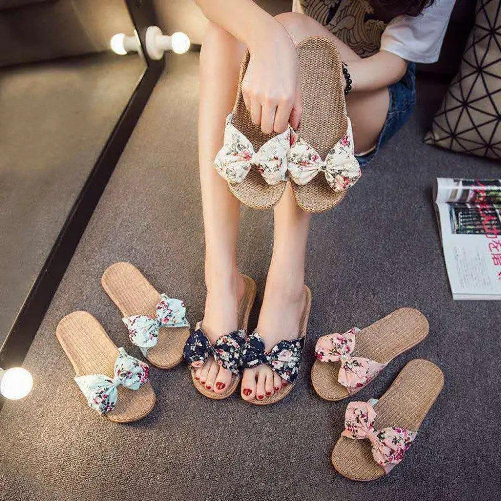 Chaussons de plage pour femme à motif floral avec nœud papillon, sandales plates uniques pour femme, pantoufles d'extérieur et d'intérieur