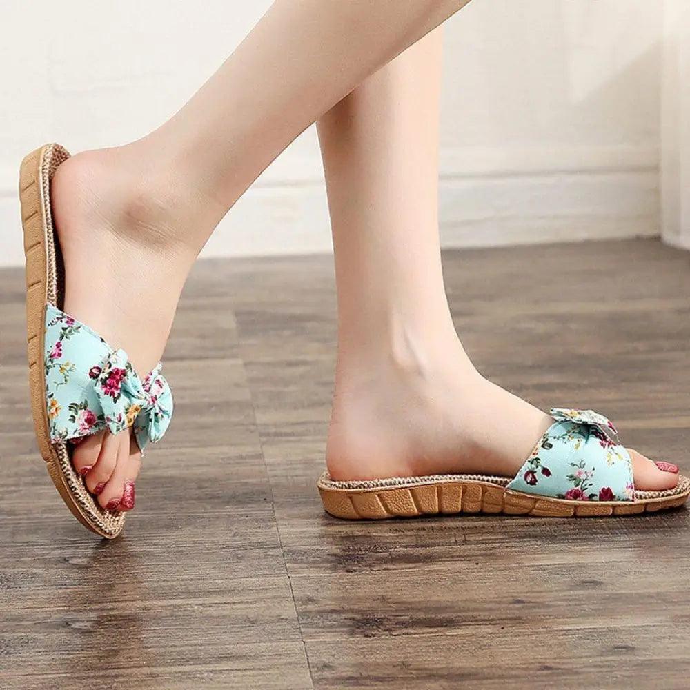 Chaussons de plage pour femme à motif floral avec nœud papillon, sandales plates uniques pour femme, pantoufles d'extérieur et d'intérieur