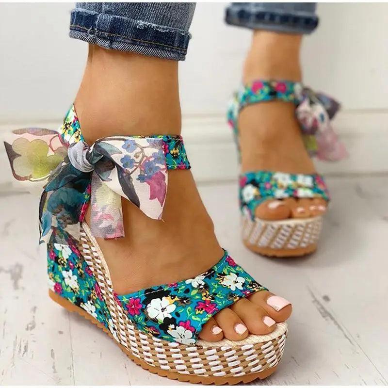 Sandales pour Femmes de Luxe Design Élégant Matériaux de Haute Qualité Sandales d'Été Stylées pour Femmes