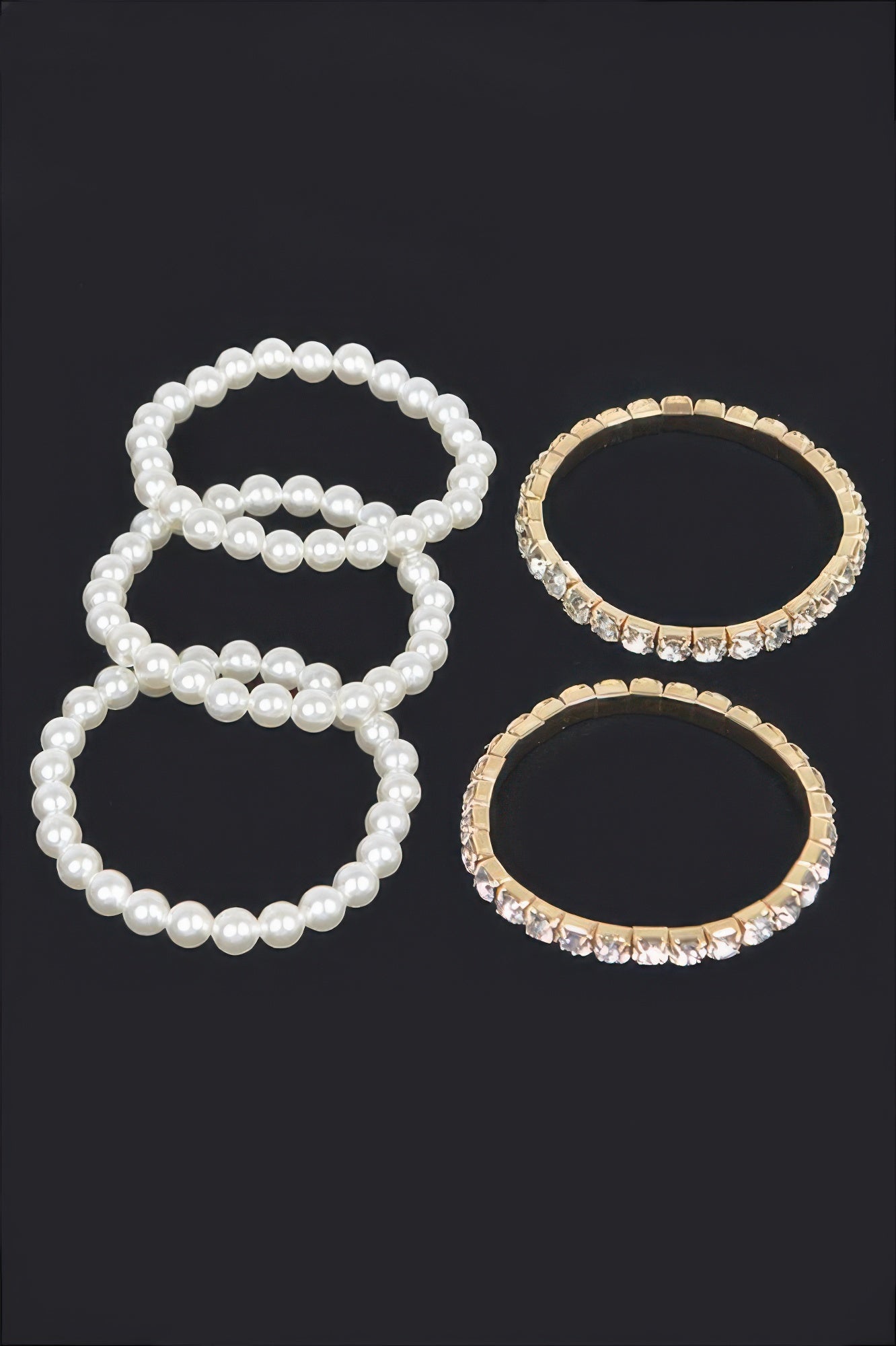 Bracelet extensible en fausses perles et strass