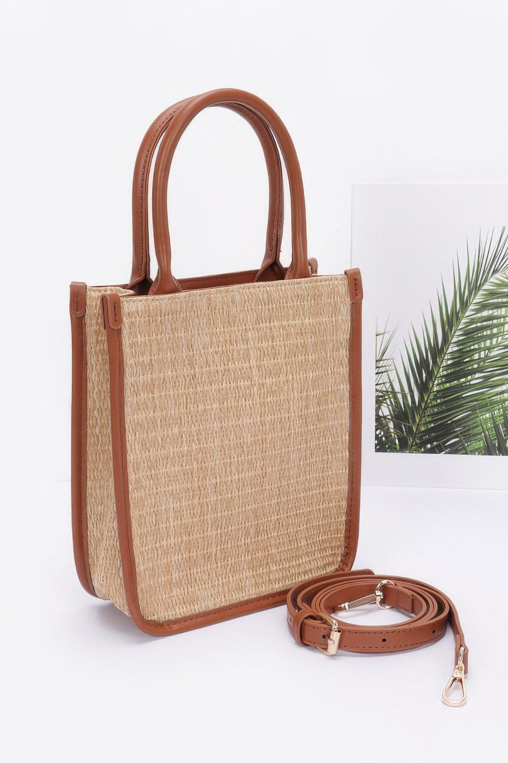 Sac cabas en paille synthétique