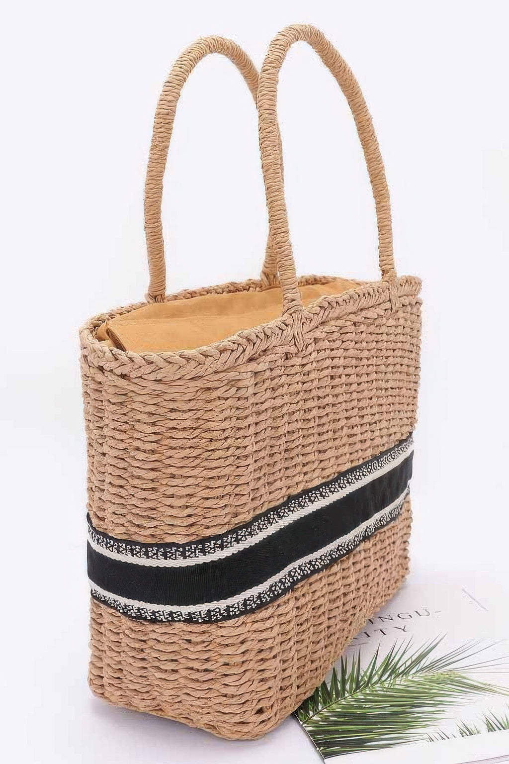 Sac cabas en paille synthétique