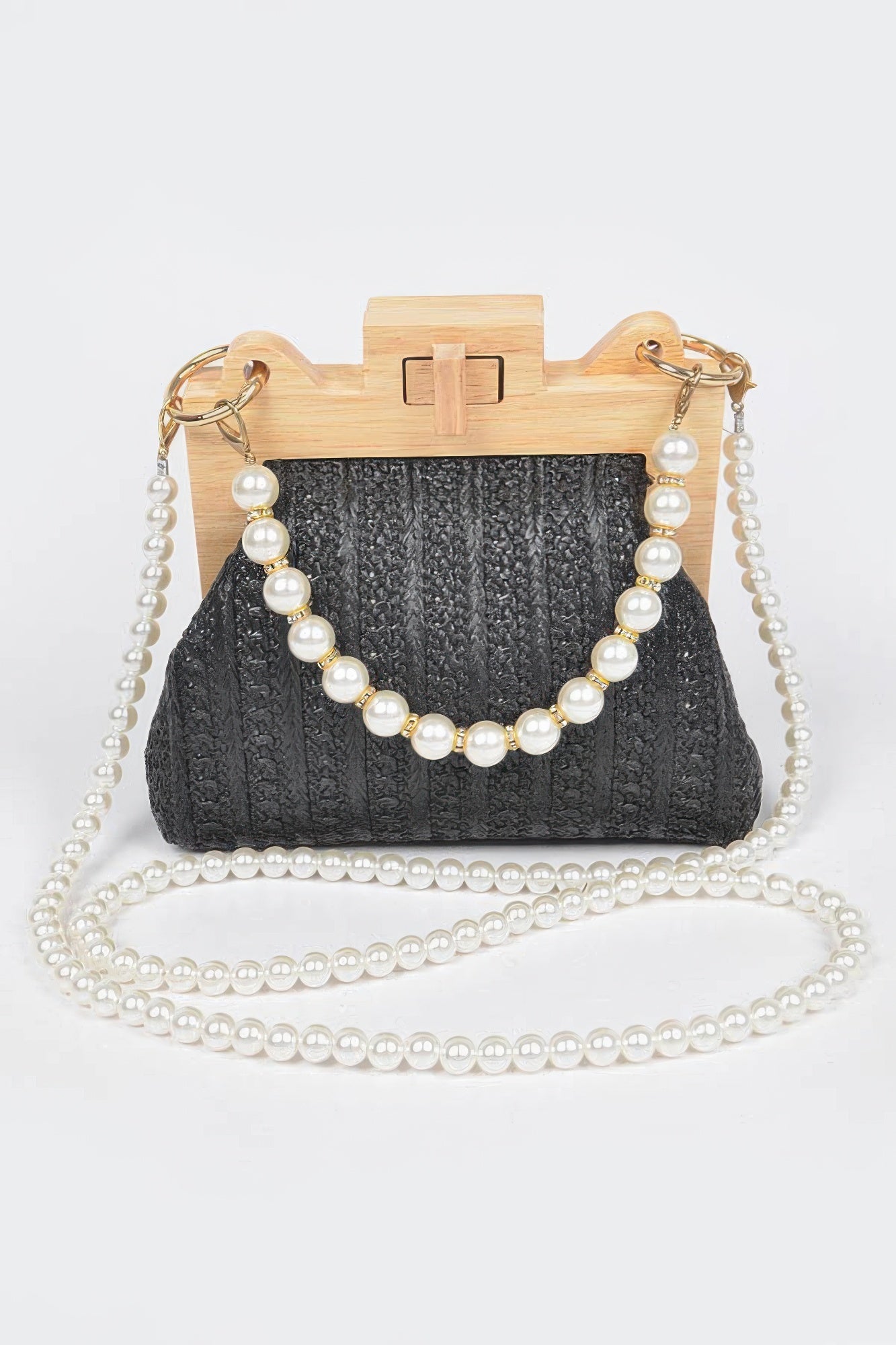 Pochette en similicuir paille et bois avec chaîne en fausses perles