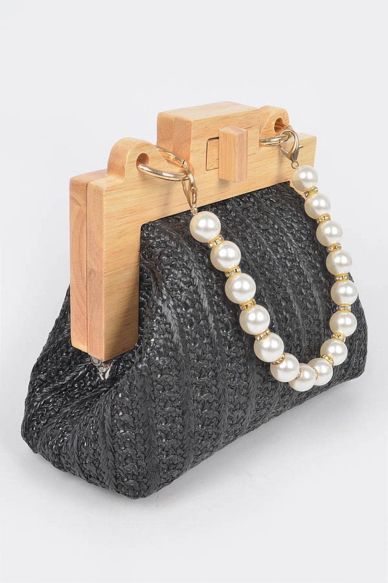Pochette en similicuir paille et bois avec chaîne en fausses perles