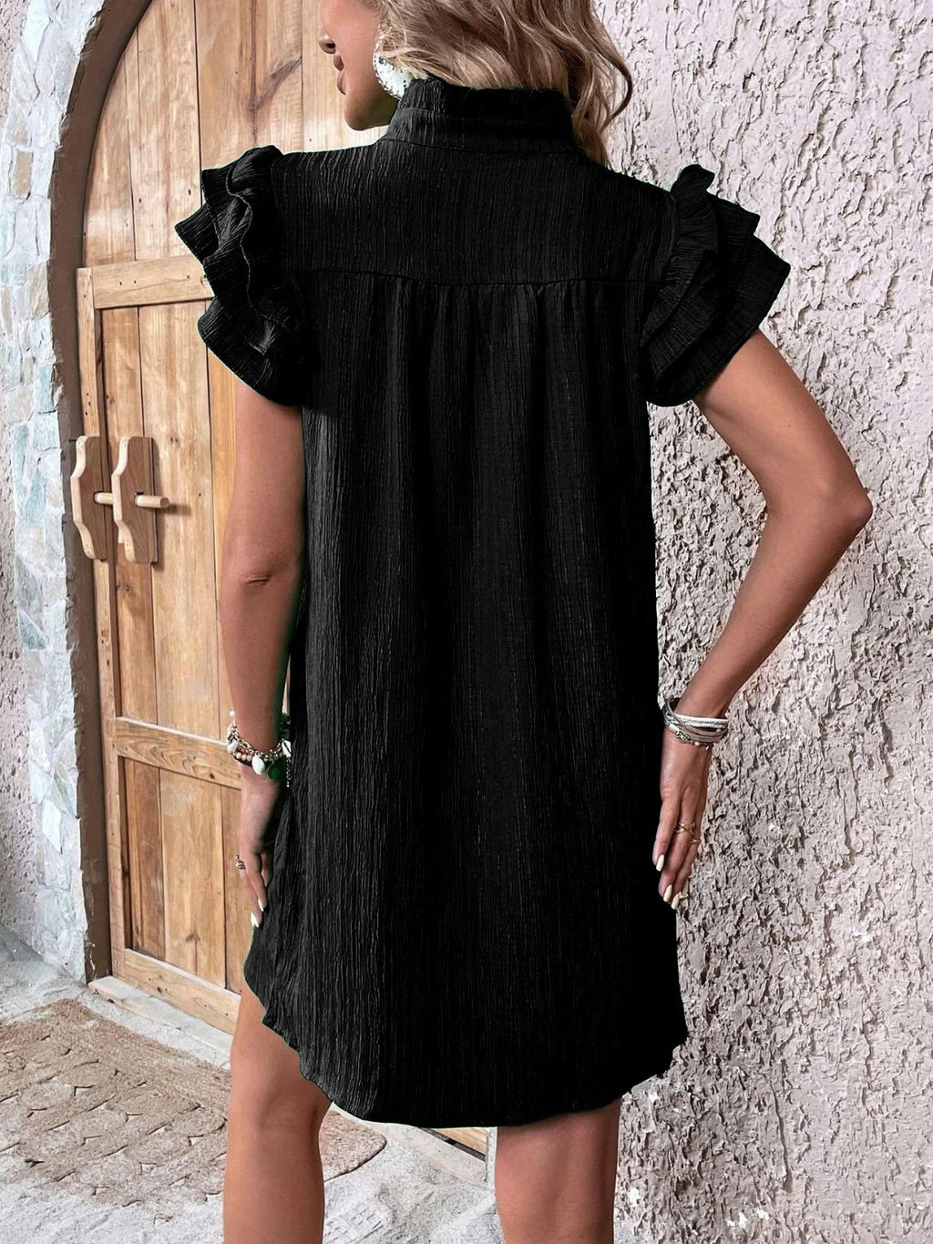 Mini-robe élégante à volants et manches courtes Robe d'été fluide et féminine