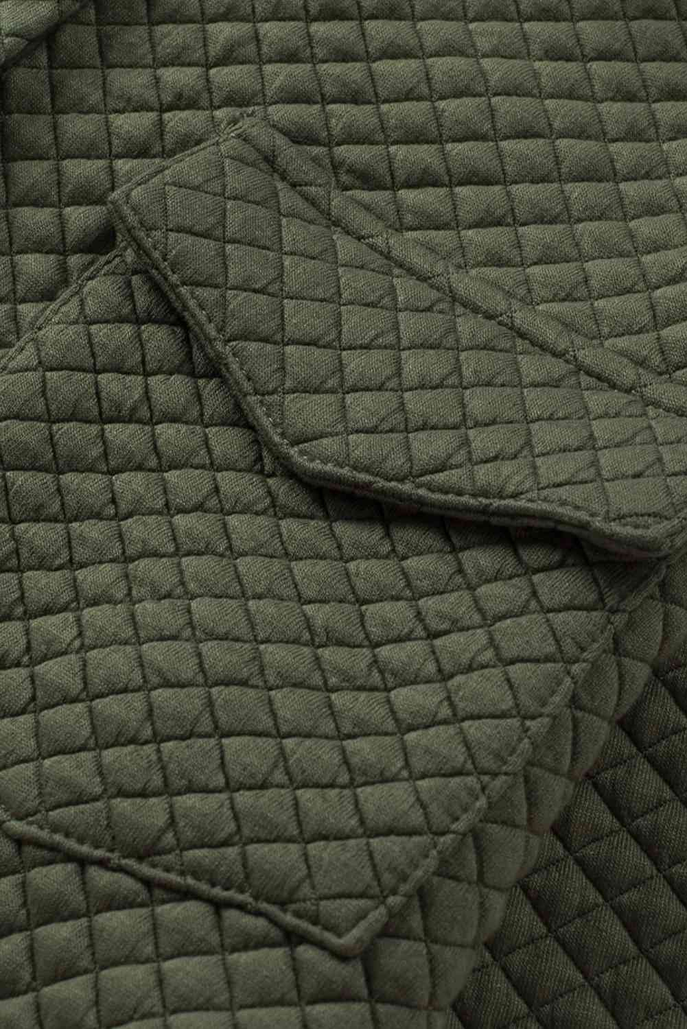Veste boutonnée à col confortable, légère, de conception classique avec poches