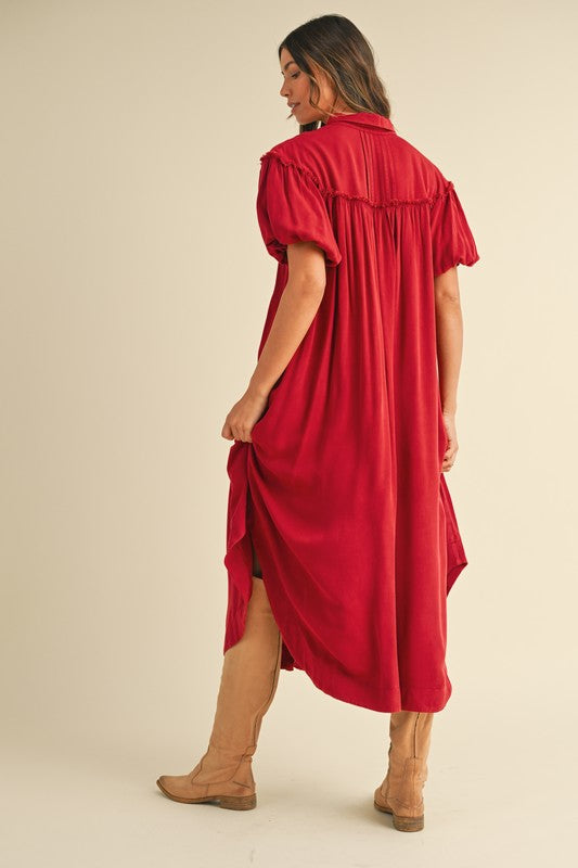 Robe chemise boutonnée à manches bouffantes délavée – Robe chemise boutonnée tendance à manches bouffantes et finition délavée unique pour un look chic et décontracté