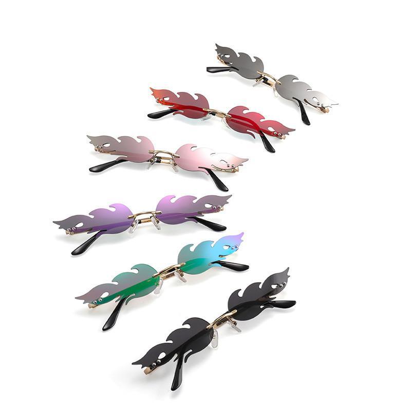 NOUVEAU 2021 Lunettes de soleil Flamme de feu Tendance pour femmes, sans monture, marque de créateur, Lunettes de luxe style étroit
