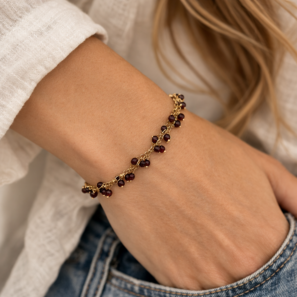 Bracelet grappe de pierres précieuses grenat