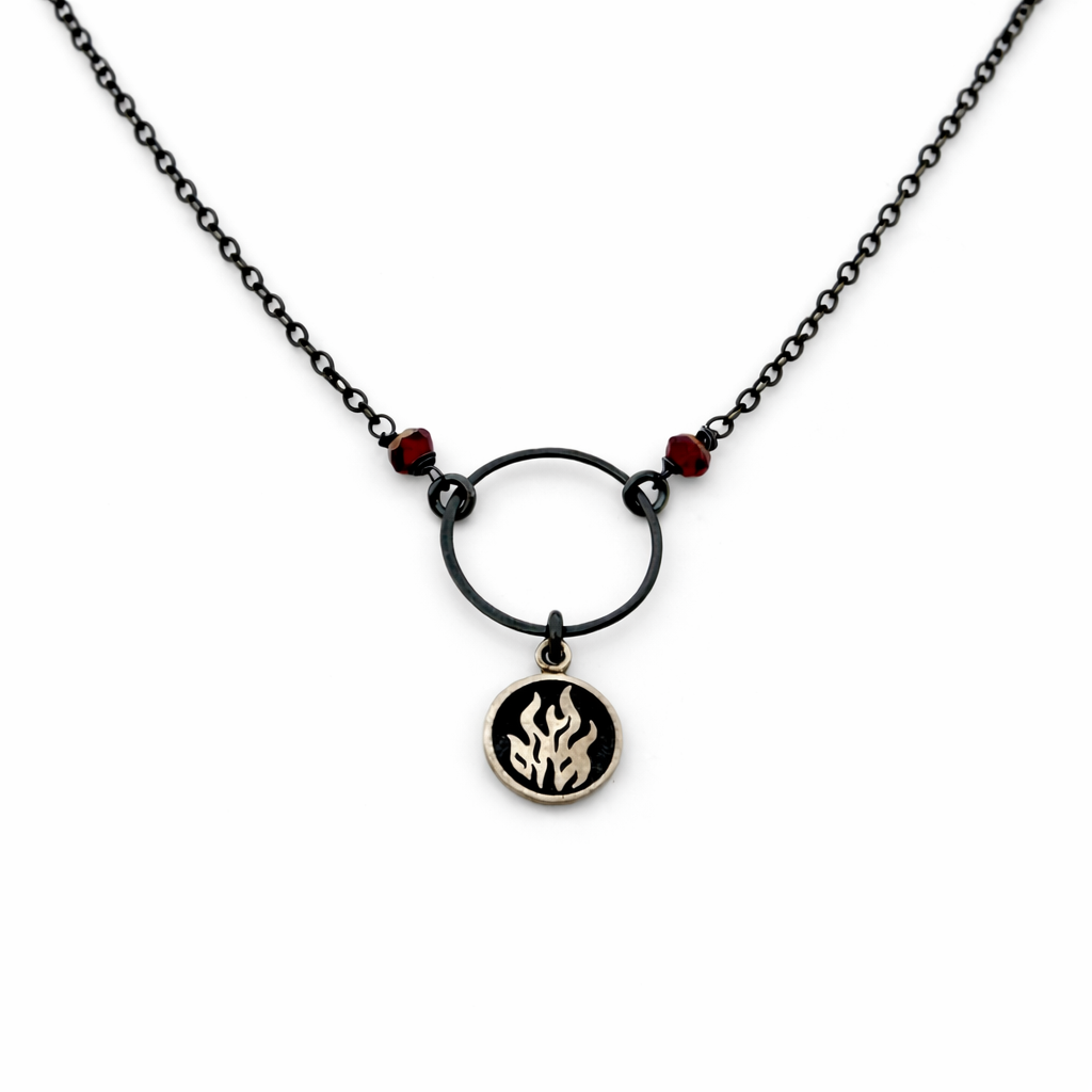 Collier Grenat Élément Feu – Argent Sterling Oxydé