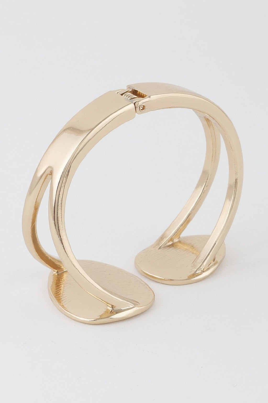 Bracelet enroulé en pierre plate