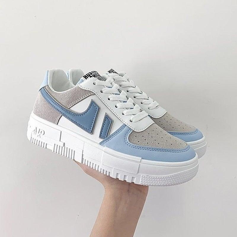Baskets plates pour femmes, chaussures décontractées respirantes à lacets pour femmes, chaussures de marche confortables blanches, baskets respirantes pour femmes, baskets de sport plates à coupe basse, design classique à lacets
