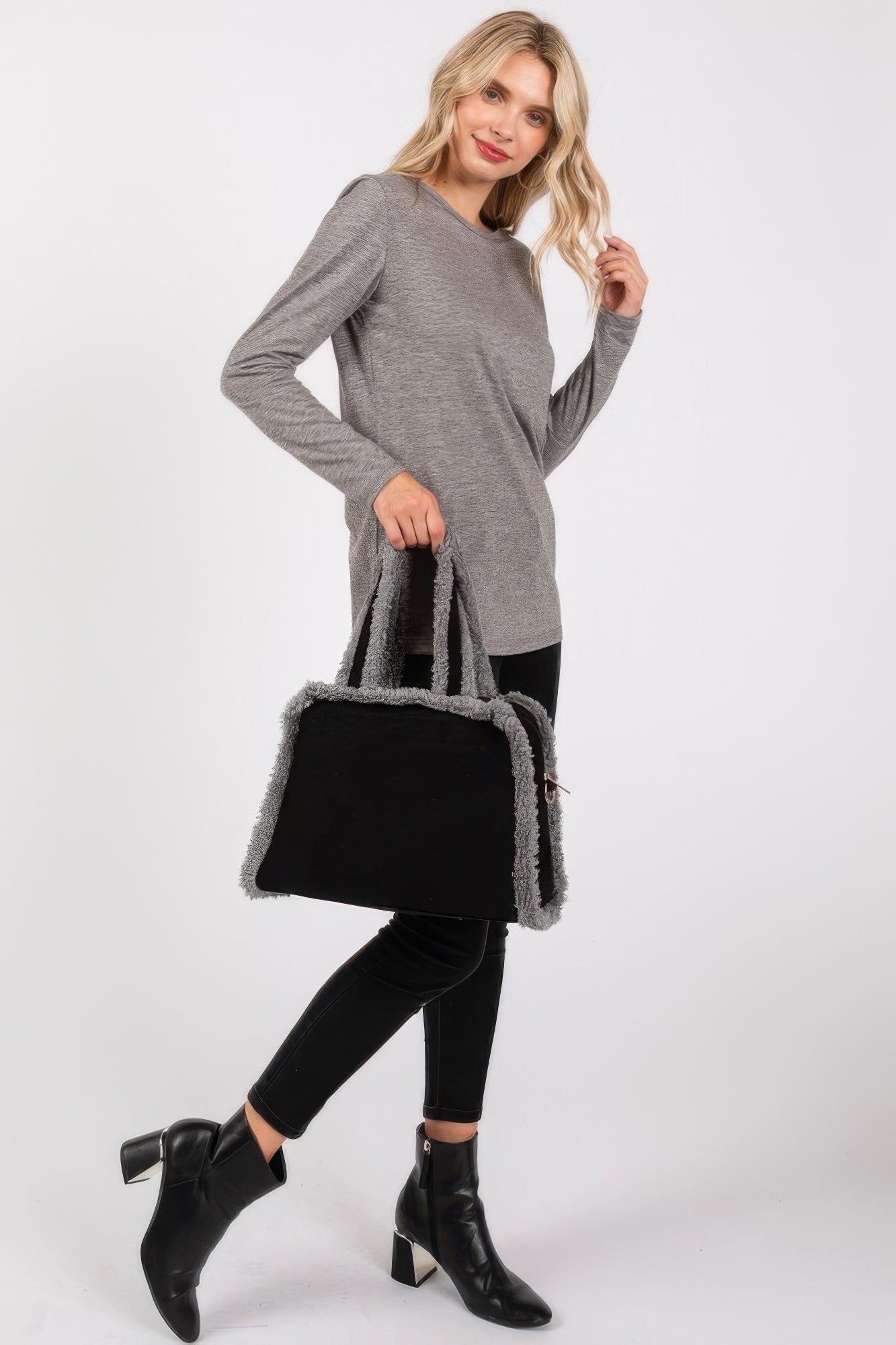 Sac fourre-tout et sac à bandoulière unis bordés de polaire