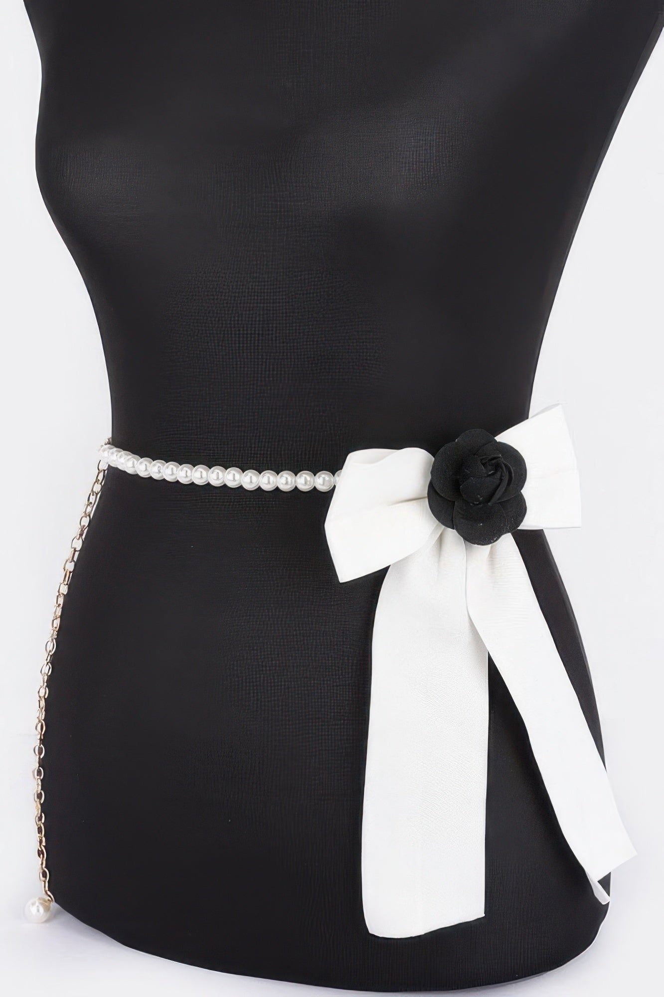 Ceinture fleurie à fausses perles