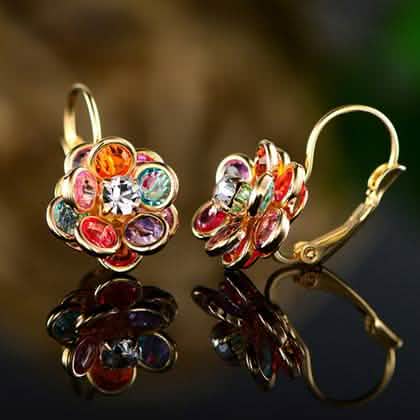 Boucles d'oreilles pendantes à levier en forme de fleur, ornées de cristaux Swarovski