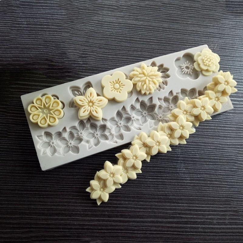 Fleurs Moule en silicone Gâteau Circonférence Bouquet de fleurs Moule Moule à bonbons souples Rose Belle marguerite Feuille de rose et Mini fleurs Bonbons en silicone Moule écologique
