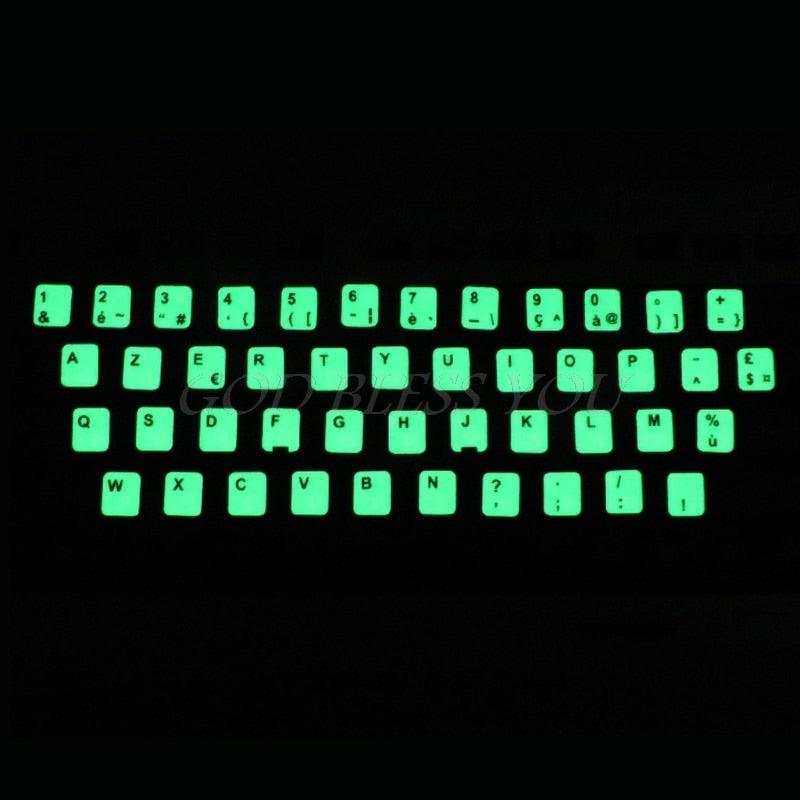 Autocollants de clavier fluorescents différentes langues optionnelles Film protecteur de clavier lumineux imperméable Protecteur de peau de clavier d'ordinateur portable de jeu pour les amateurs de jeux