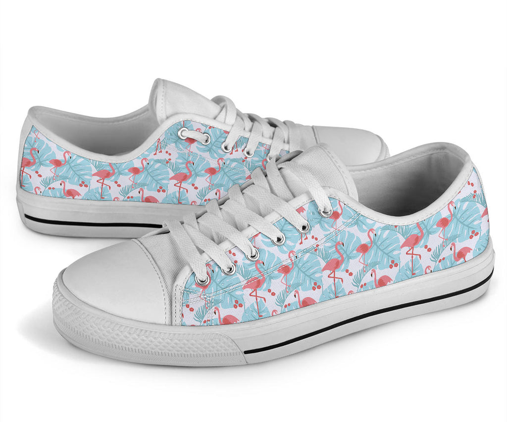 Chaussures basses bleu flamant et fleurs