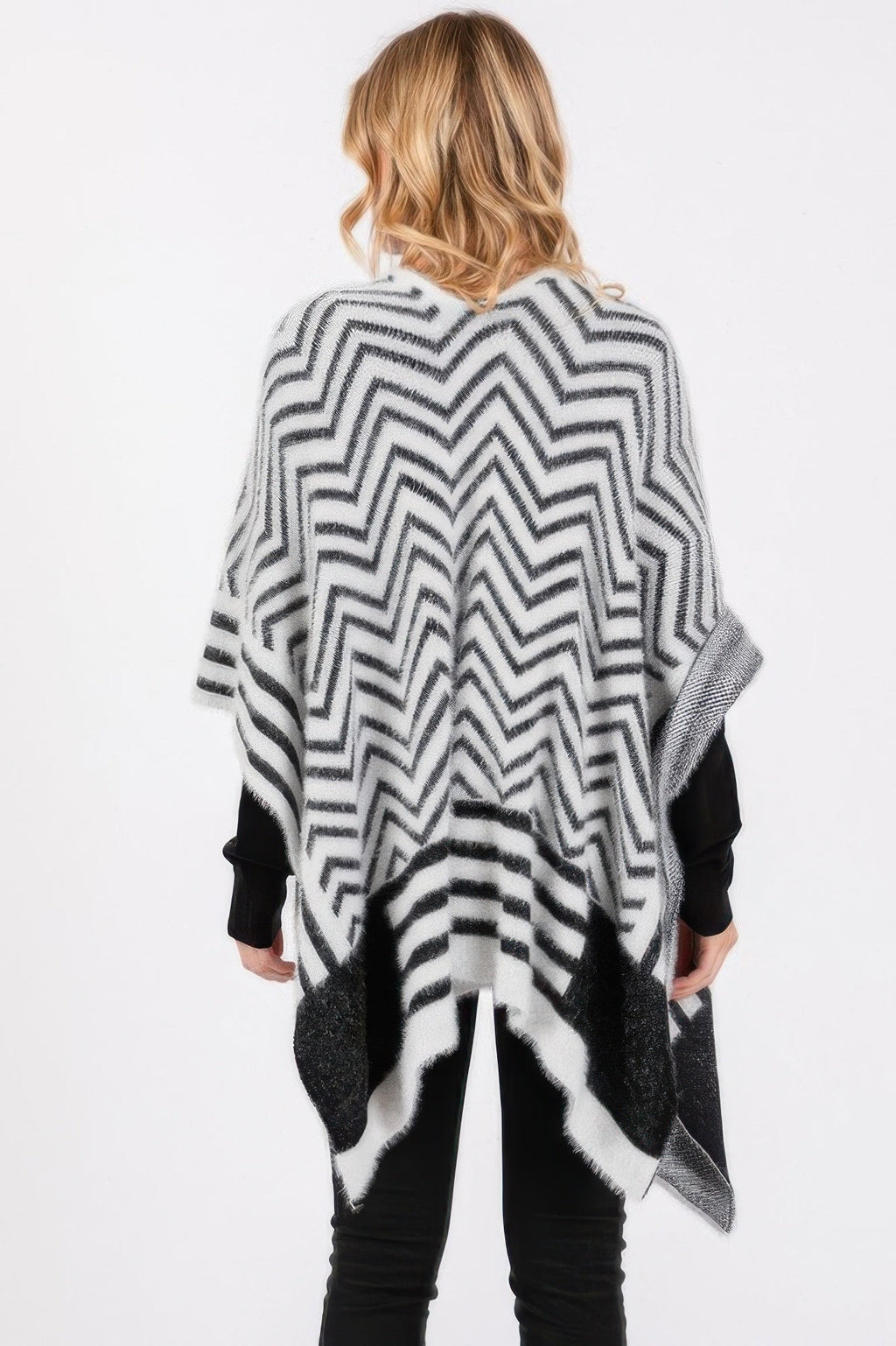 Ruana à motif chevrons flous