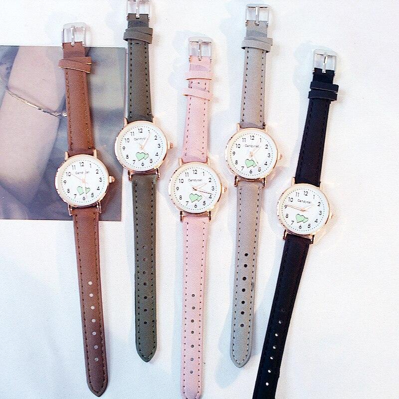 Montre Fille Mignonne Analogique Enfant Quartz Montre Confortable Fille École Primaire Mode Fille Montre Analogique Montres-bracelets Unisexe Cadran en Acier Inoxydable Bracelet en Cuir Montre à Quartz Tendance