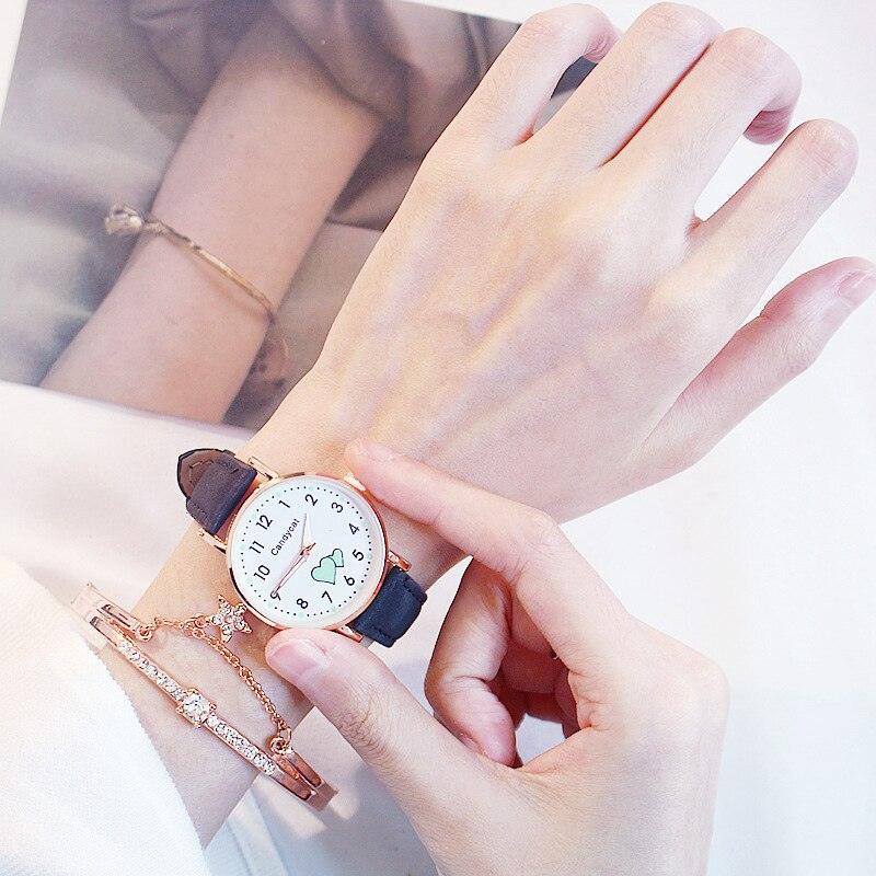 Montre Fille Mignonne Analogique Enfant Quartz Montre Confortable Fille École Primaire Mode Fille Montre Analogique Montres-bracelets Unisexe Cadran en Acier Inoxydable Bracelet en Cuir Montre à Quartz Tendance