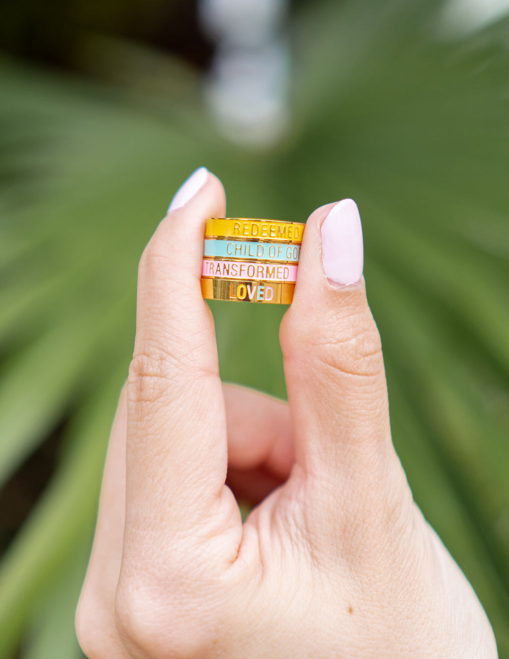 Bague en or adorée