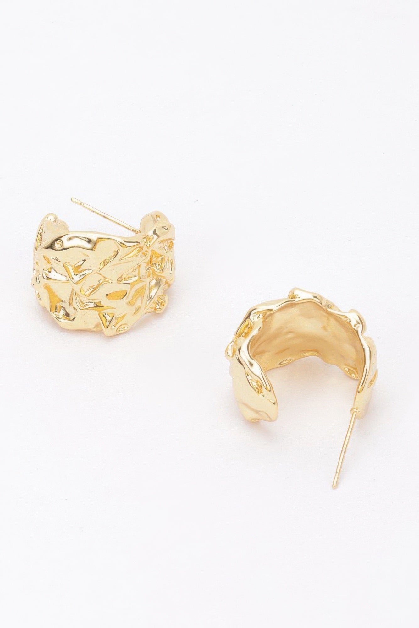 Boucle d'oreille en métal plaqué or
