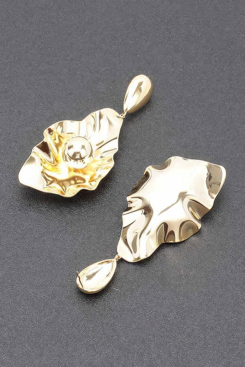 Boucle d'oreille en métal plaqué or