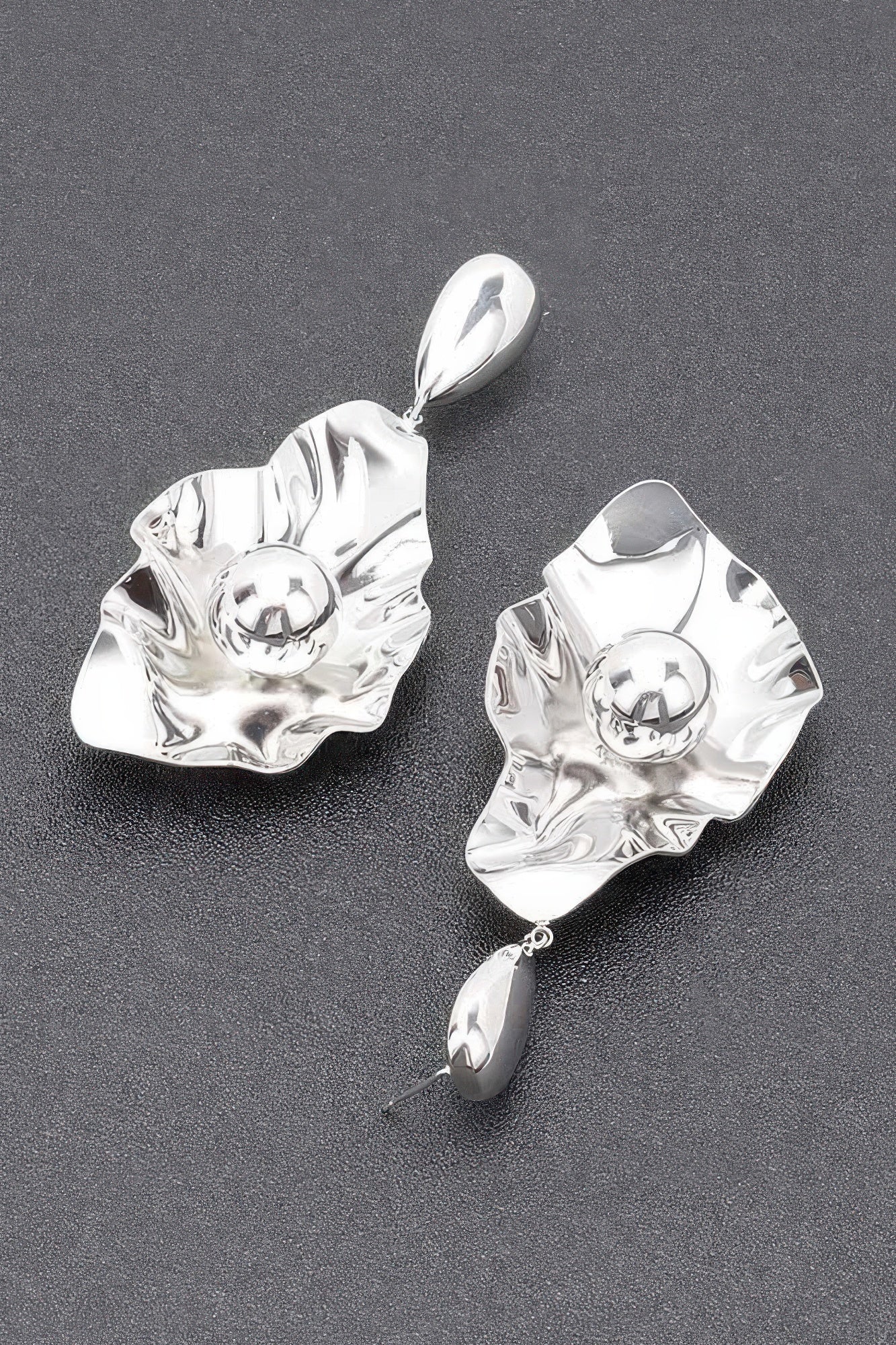 Boucle d'oreille en métal plaqué or