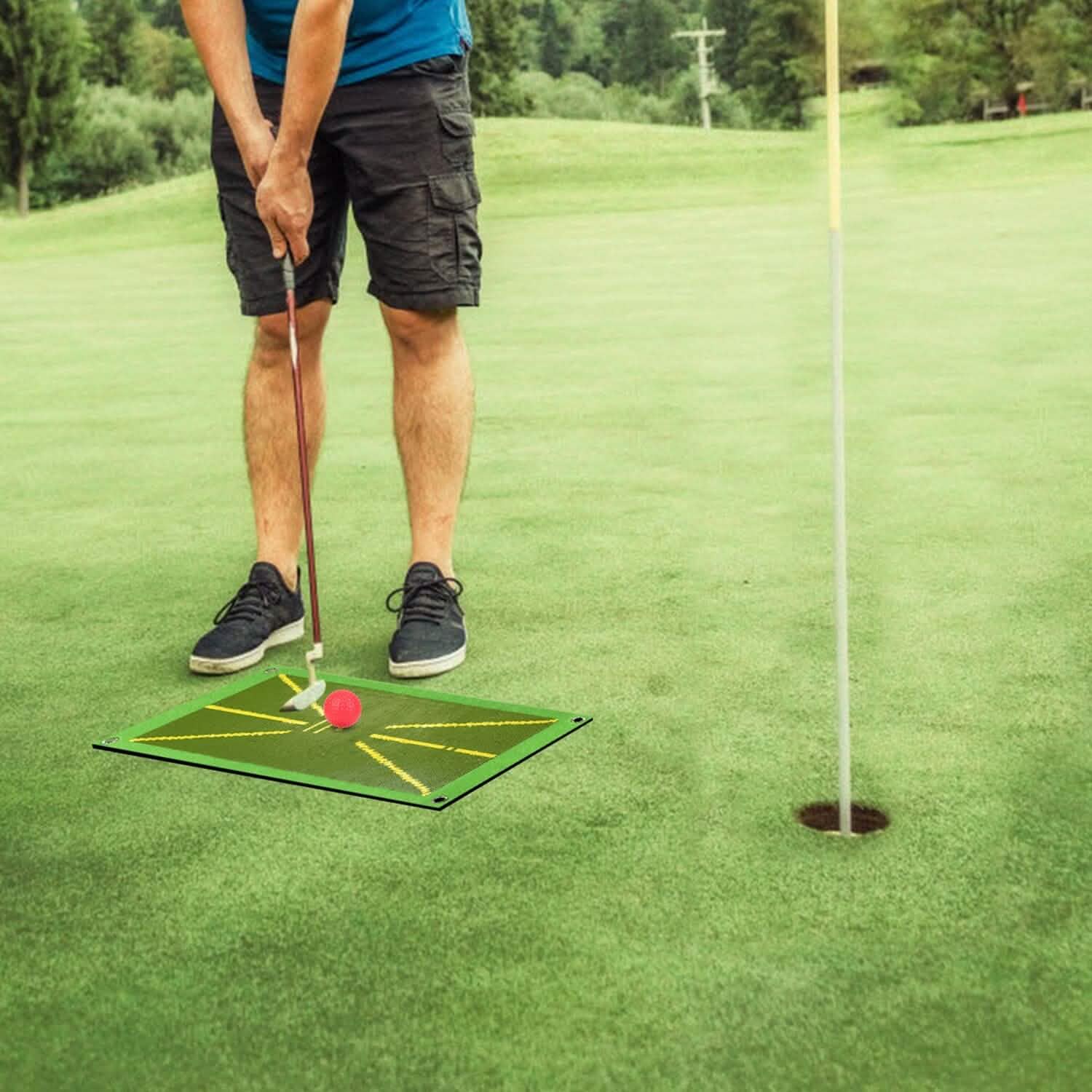 Tapis d'entraînement de golf pour la détection de l'élan et le retour sur la trajectoire de frappe
