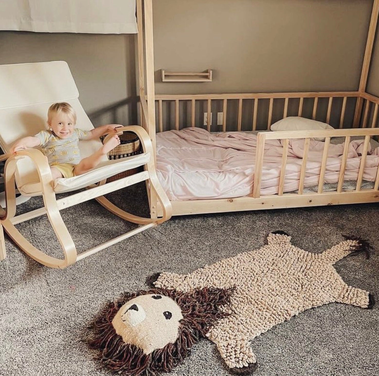 Tapis de jeu en laine biologique + Tapis de chambre d'enfant | Lion
