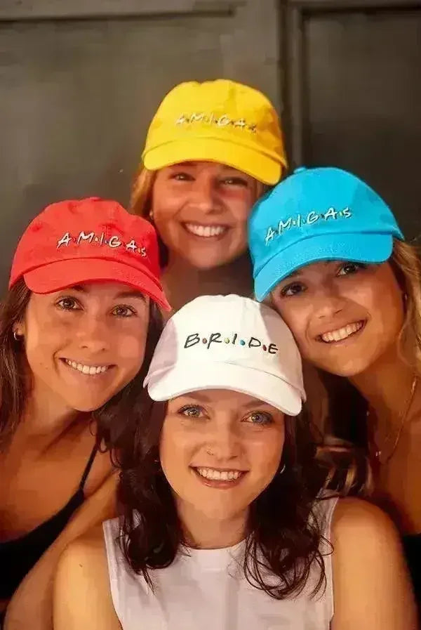 Chapeaux d'enterrement de vie de jeune fille pour amies - Casquettes de fête Mariée et Amigas | Femstylo