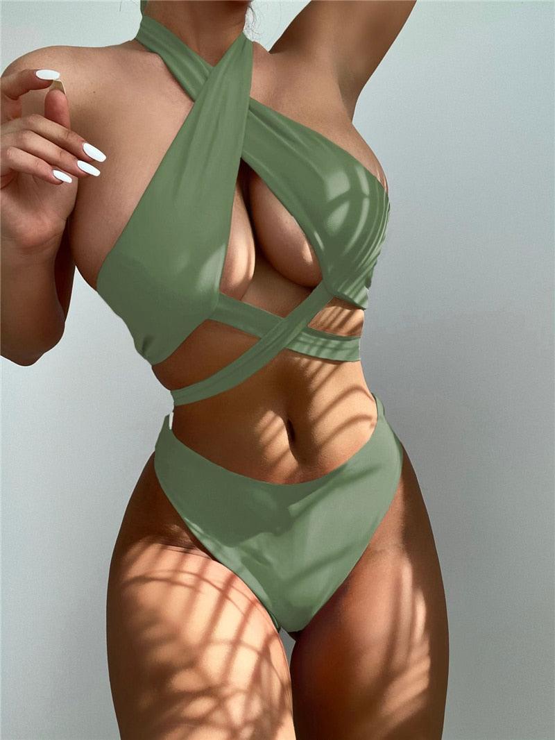 Ensemble de bikinis croisés creux, maillot de bain pour femme, nouveau maillot de bain deux pièces de couleur unie, haut de bikini à licou croisé avec découpes et bas taille haute, tenue de plage d'été, maillot de bain pour femme.
