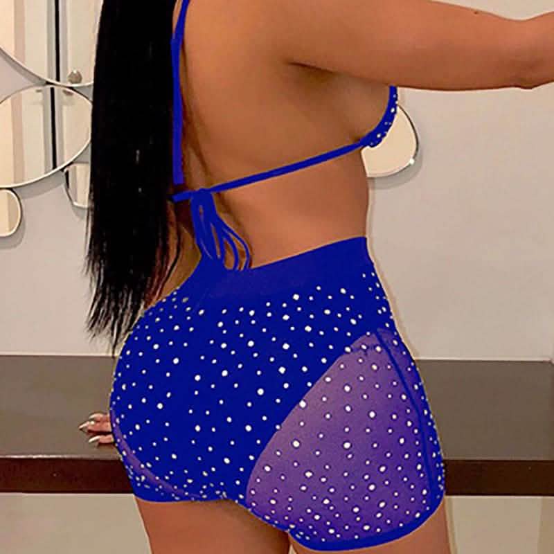 Ensemble soutien-gorge dos nu en résille et short à sequins