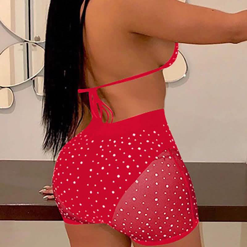 Ensemble soutien-gorge dos nu en résille et short à sequins